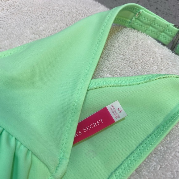 Bright green Victoria secret bikini top - Picture 3 of 3